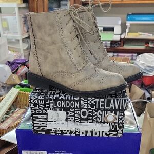Jacobies Khaki Ankle Zip Boots Size 8.5